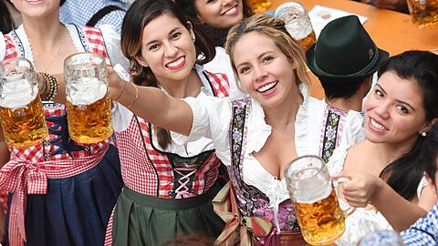 Was trage ich auf der Wiesn? Jetzt herrscht Klarheit!