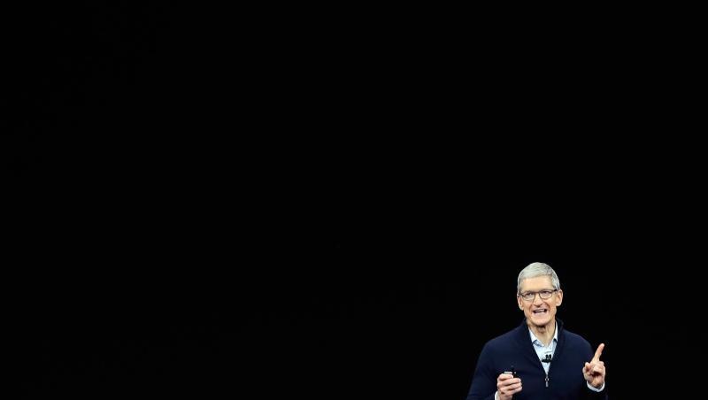 Der Geschäftsführer von Apple, Tim Cook, während einer Präsentation 2017. Der Geschäftsführer von Apple, Tim Cook, während einer Präsentation 2017.