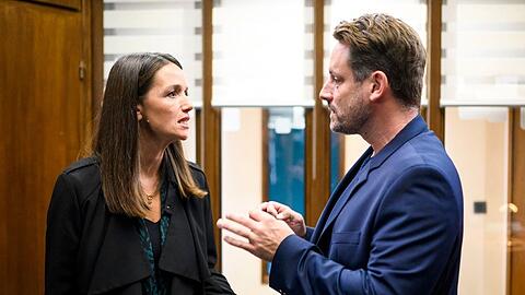 "Alles was zählt": Jenny lässt sich von Justus nicht besänftigen.