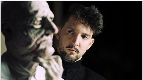 Der Puppenspieler Nikolaus Habjan.