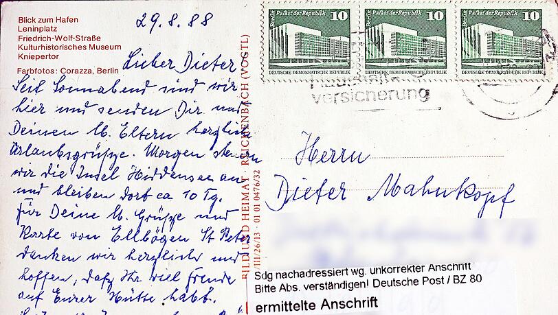 Geschrieben an 29.8.88 – so hat es Tante Martina oben auf der Postkarte in Stralsund notiert. Geschrieben an 29.8.88 – so hat es Tante Martina oben auf der Postkarte in Stralsund notiert.