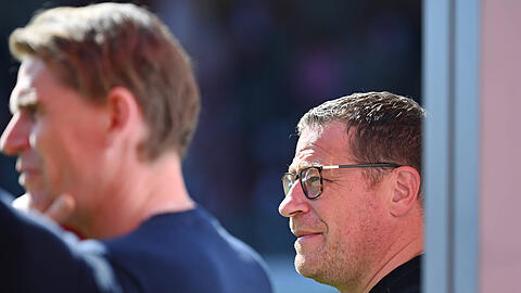 Max Eberl (r.) und Christoph Freund müssen den Kader des FC Bayern im Sommer umbauen.