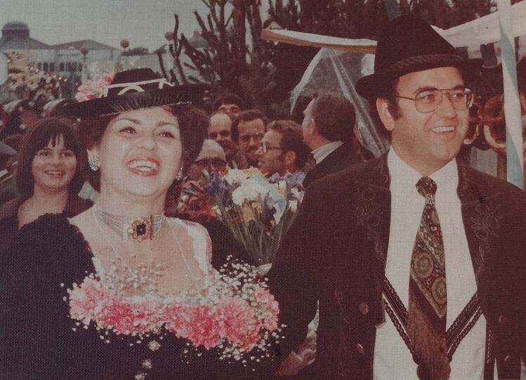 1979 beim Wirte-Einzug mit Ehefrau Christa.