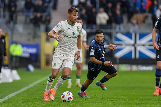 Findet beim Löwen nur schwer in die Spur: Florian Niederlechner. Findet beim Löwen nur schwer in die Spur: Florian Niederlechner.