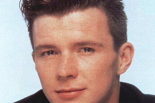 Möchten Sie dieses Gesicht auf Ihrem iPhone haben? Rick Astley