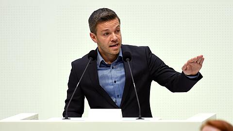 Deniz Kurku erh&auml;lt R&uuml;ckendeckung von Ministerpr&auml;sident Olaf Lies. (Archivbild)