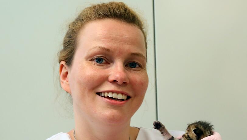 Sie ist rund um die Uhr für das Kätzchen da: Tierärztin Ulrike Flock. Sie ist rund um die Uhr für das Kätzchen da: Tierärztin Ulrike Flock.