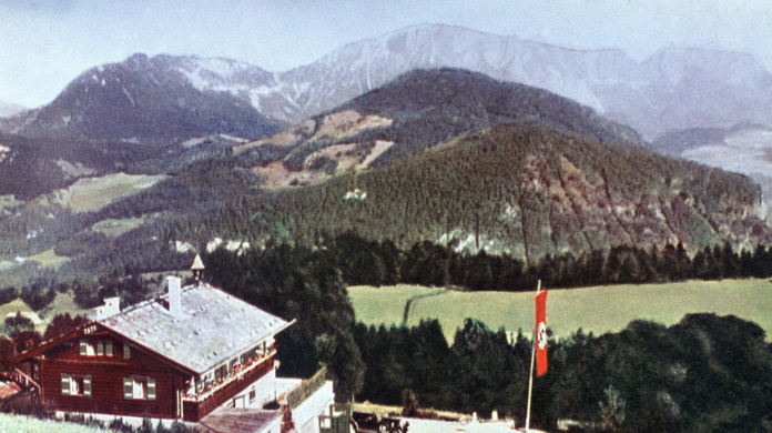 Dieses Bild von Hitlers Residenz am Obersalzberg ist Mitte der 1930er-Jahre entstanden. Bis heute reisen Rechtsextreme an den Ort.