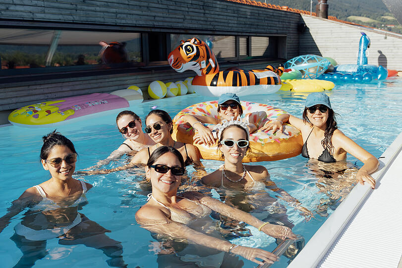 Rein ins kühle Nass: Die Gäste hätten auch im Pool viel Spaß. Rein ins kühle Nass: Die Gäste hätten auch im Pool viel Spaß.