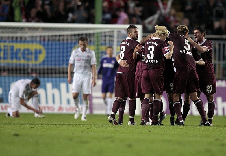 4. Spieltag:  1. FC Kaiserslautern - FC Bayern (26.-28.08.2011). Der FC Bayern verliert am zweiten Spieltag der letzten Saison am Betzenberg 2:0.