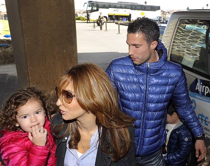 Arsenal-Star Robin van Persie mit seiner Frau Bouchra.