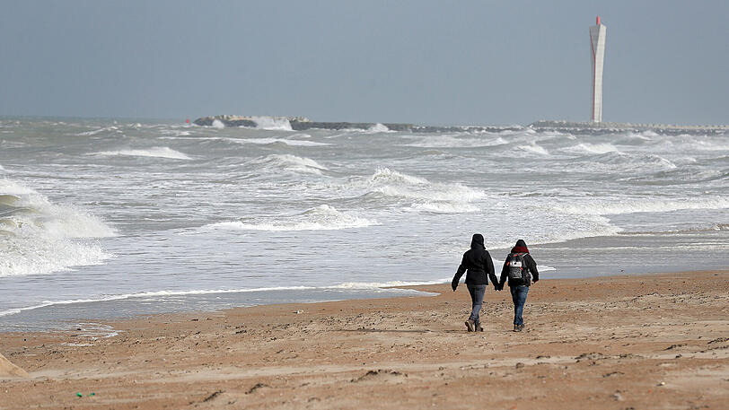 Strand von Ostende in Belgien: Nach rund 100 Jahren ist hier ein deutsches U-Boot aus dem Ersten Weltkrieg entdeckt worden.