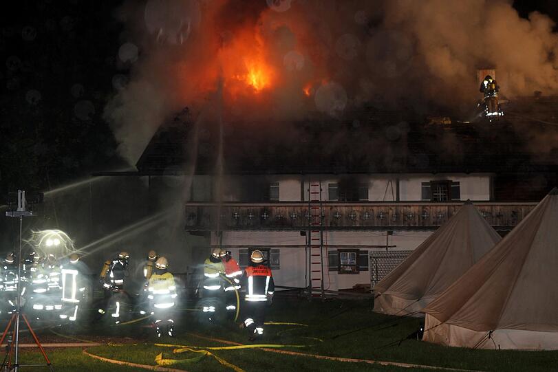 Sechs Menschen sind vermutlich tot. Die schrecklichen Bilder vom Feuer-Drama im Berchtesgadener Land"