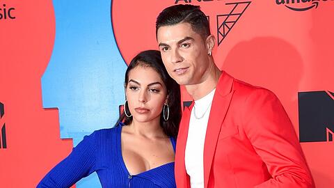 Cristiano Ronaldo und seine Partnerin Georgina Rodriguez auf einem Event in Sevilla.