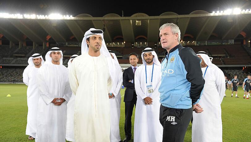 Manchester Citys Scheich Mansour bin Zayed Al Nahyan. Manchester Citys Scheich Mansour bin Zayed Al Nahyan.