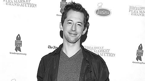 Josh Grisetti war unter anderem bekannt aus "The Marvelous Mrs. Maisel" und dem Musical "Something Rotten!".
