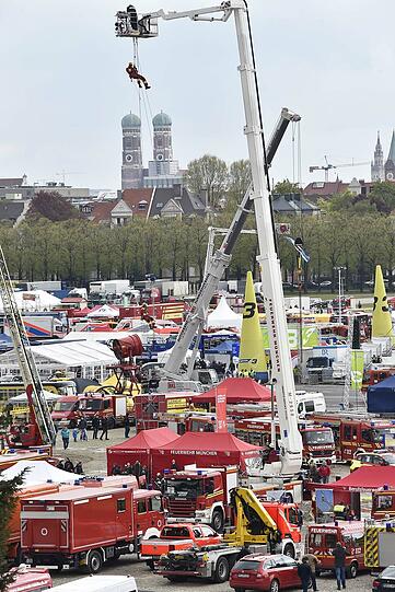 Auf der Theresienwiese präsentierten sich am Wochenende unter anderem die freiwillige Feuerwehr und andere Rettungs- sowie Hilfsorganisationen.