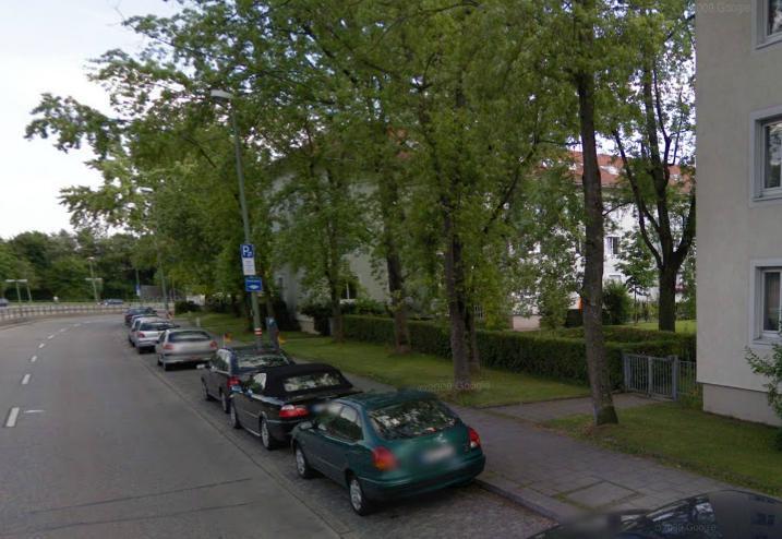An der Brandenburger Straße und überhaupt im Viertel auch um den Nordfriedhof parken viele Autos.
