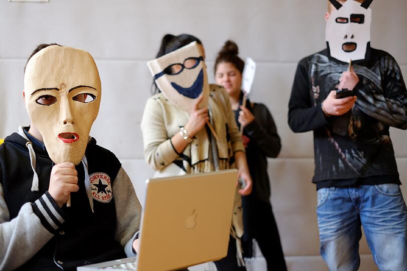Die Uraufführung "Von Angesicht zu Angesicht - Face to Face" ist am 25. Februar.