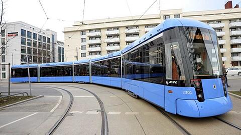 München setzt in der Verkehrswende voll auf die Tram. Nach einigen abgesagten oder verschobenen Projekten, gibt es jetzt das OK für eine neue Linie im Norden von München.