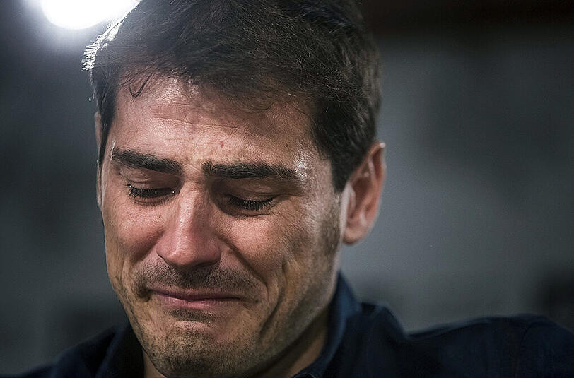 Den Tränen nahe: Iker Casillas bei seiner Abschieds-Pressekonferenz in Madrid.