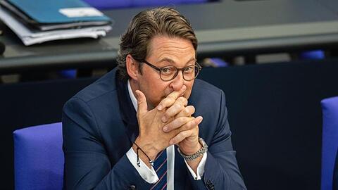 Bundesverkehrsminister Andreas Scheuer steht wegen der Maut-Verträge unter Druck.