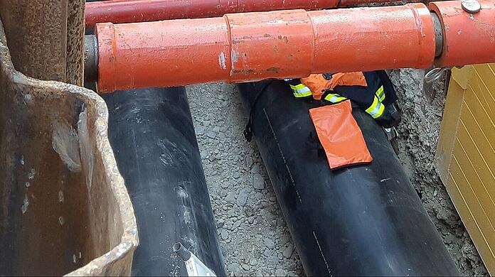 Die Feuerwehr musste die 59-Jährige mit der Drehleiter retten.