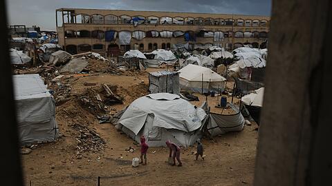 Im Gazastreifen leben viele Menschen trotz Waffenruhe weiterhin unter katastrophalen Bedingungen.