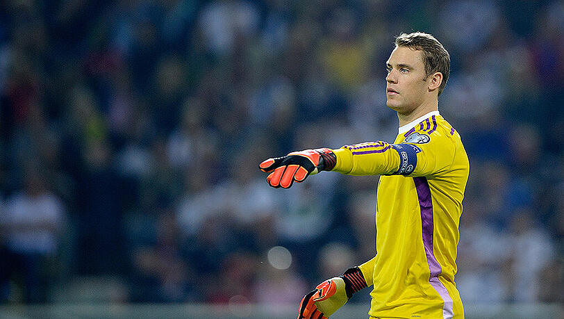 Manuel Neuer leidet an einer Schleimbeutelentzündung. Manuel Neuer leidet an einer Schleimbeutelentzündung.
