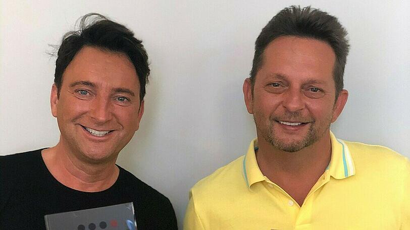 Fredi Malinowski (links) und Martin Marcell stehen seit 1997 als Schlager-Duo Fantasy auf der Bühne.