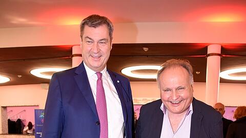 Die beiden Hauptredner bei der AZ-Gala: Ministerpräsident Markus Söder (l.) zusammen mit AZ-Verleger Martin Balle.