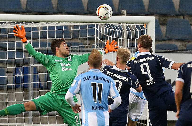 Der 1:1-Ausgleich durch Fabian Klos. Da konnte sich Keeper Stefan Ortega strecken, wie er wollte.