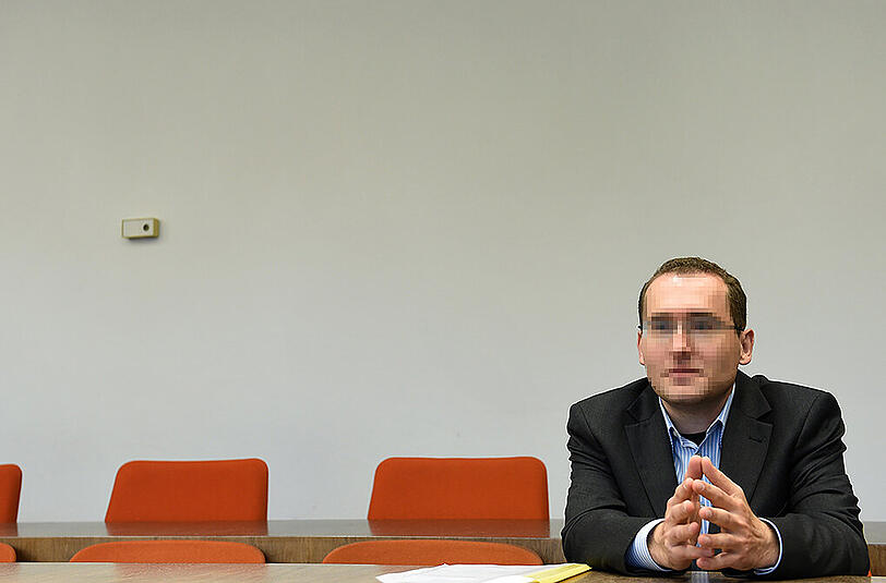 Der Angeklagte Markus R. zu Prozessbeginn vor dem Oberlandesgericht München.