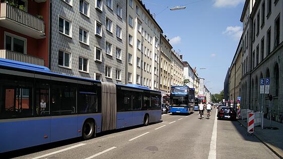 Ende Gelände für Sightseeing-Busse und MVG: Seit Stunden geht nichts weiter.