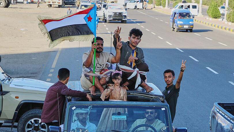 Die Separatisten haben im östlichen Jemen große Gebiete eingenommen. Die Separatisten haben im östlichen Jemen große Gebiete eingenommen.