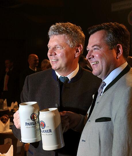 Kandidaten unter sich: Dieter Reiter (l) und Josef Schmid.