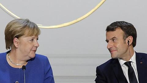 Angela Merkel und Emmanuel Macron starteten eine gemeinsame Initiative für den Wiederaufbau in Europa - die "Sparsamen Vier" Österreich, Schweden, Dänemark und die Niederlande gehen auf Konfrontationskurs (Archiv).