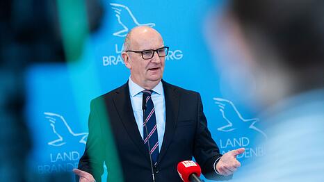Brandenburgs Ministerpr&auml;sident Dietmar Woidke (SPD) erkl&auml;rt die Koalition mit dem BSW f&uuml;r beendet.