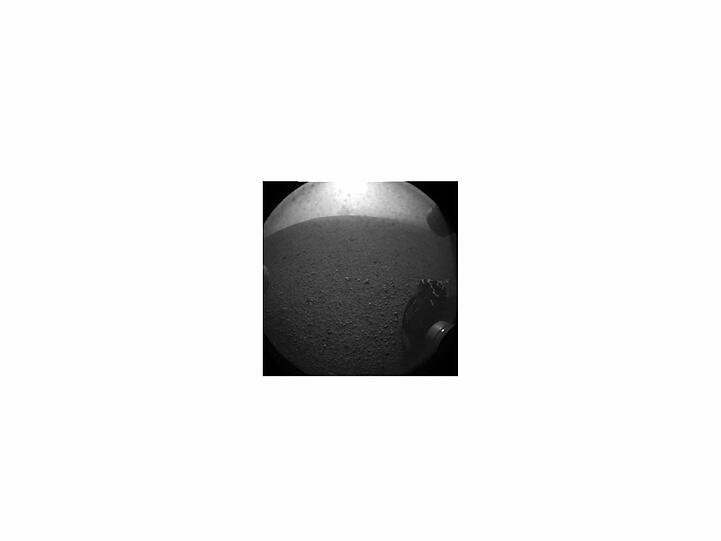 Und so sehen sie aus. Die ersten Bilder der "Curiosity".