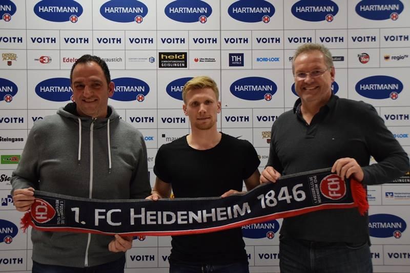 FCH Cheftrainer Frank Schmidt, Andreas Voglsammer und Geschäftsführer Holger Sanwald.