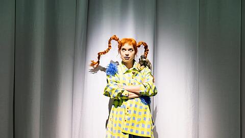 Liliane Amuat spielt „Pippi Langstrumpf“ im Residenztheater