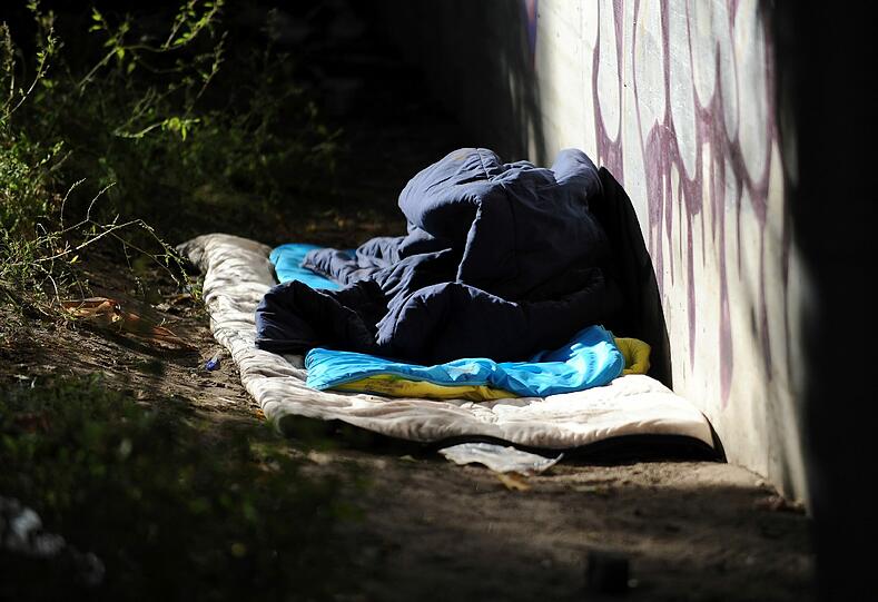 Im Winter droht Menschen, die auf der Straße leben, der Erfrierungstod.