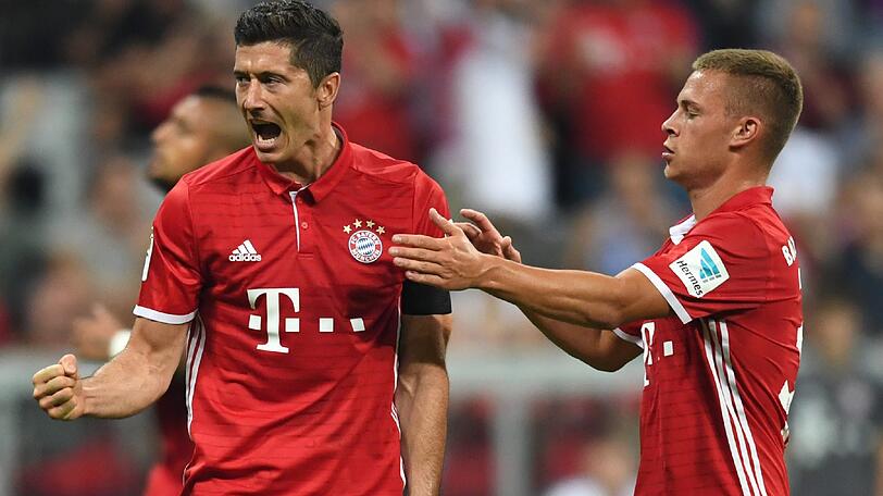 Robert Lewandowski wurde zu Polens Fußballer des Jahres gekürt.