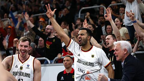 In Feierlaune: Deutschland fährt zur EM.