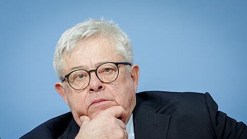 Rechtsvertreter Degenhart rechnet mit einem Erfolg in Karlsruhe.