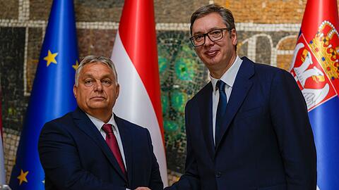 Ungarns Ministerpr&auml;sident Viktor Orban und Serbiens Staatspr&auml;sident Aleksandar Vucic pflegen gute Beziehungen. (Archivbild)