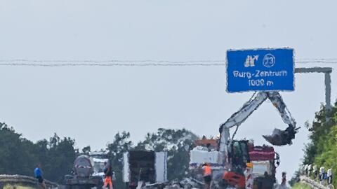 Hohe Temperaturen k&ouml;nnen auf Autobahnen zu gef&auml;hrlichen Fahrbahnsch&auml;den f&uuml;hren &ndash; zuletzt war das etwa auf der A2 der Fall.