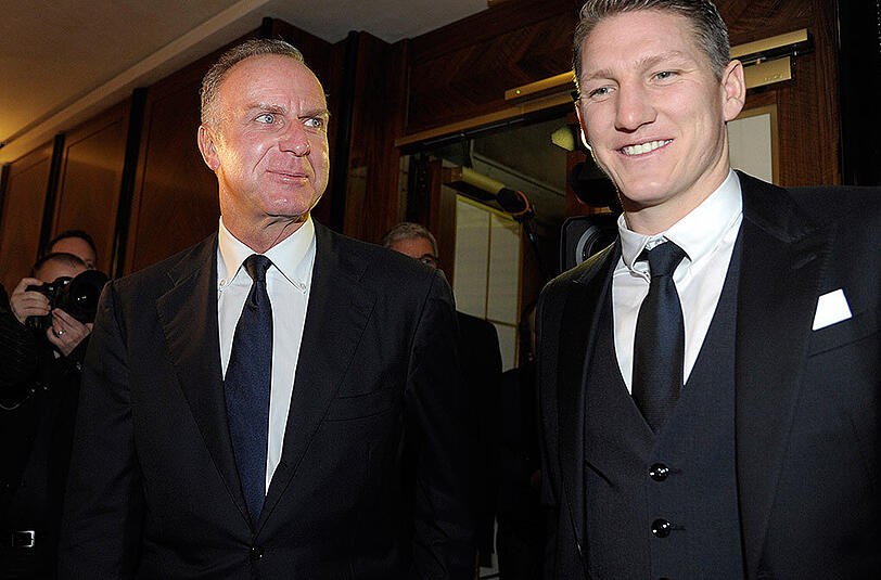 Karl-Heinz Rummenigge (links) und Bastian Schweinsteiger 2013 bei der Wahl zum "Sportler des Jahres".