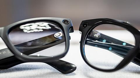 Smart Glasses sind umstritten, da sie andere Menschen oft weitestgehend unbemerkt filmen k&ouml;nnen. (Archivbild)