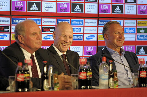 Uli Hoeneß und Karl-Heinz Rummenigge präsentieren ihren neuen Sportvorstand Matthias Sammer in der Allianz Arena.